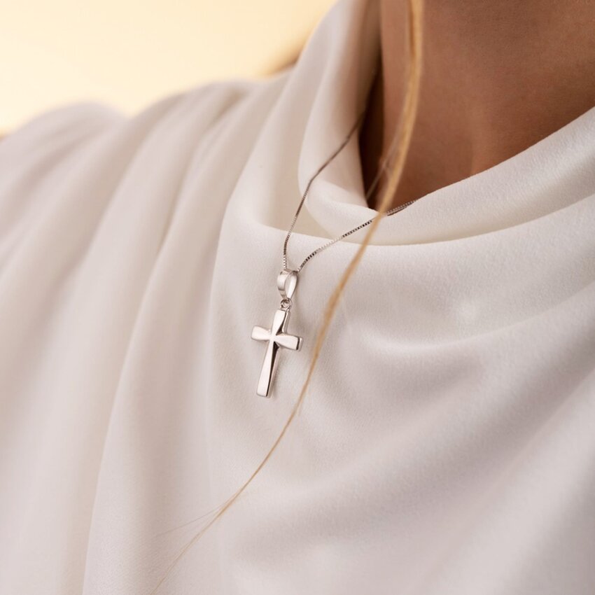 Zlatni privjesak Cross