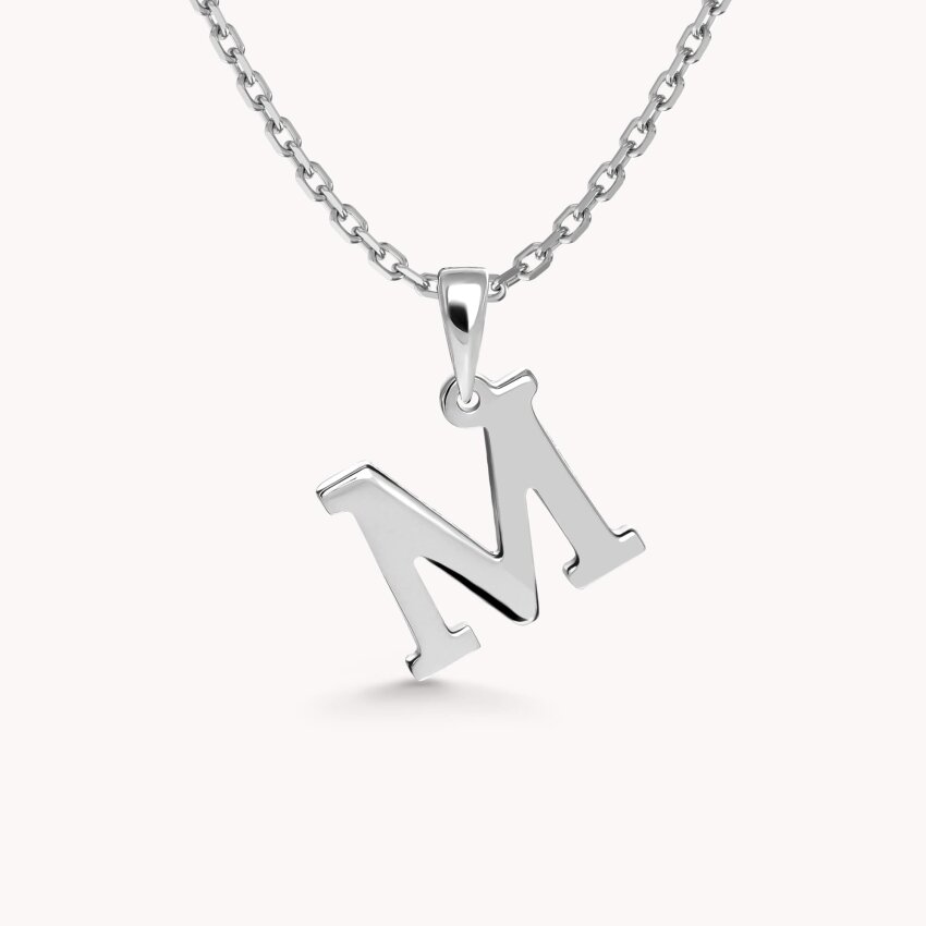 Zlatni privjesak Letter M
