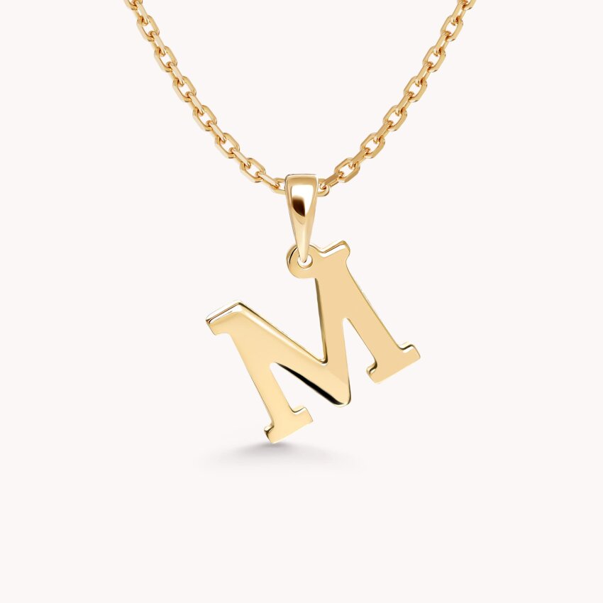 Zlatni privjesak Letter M