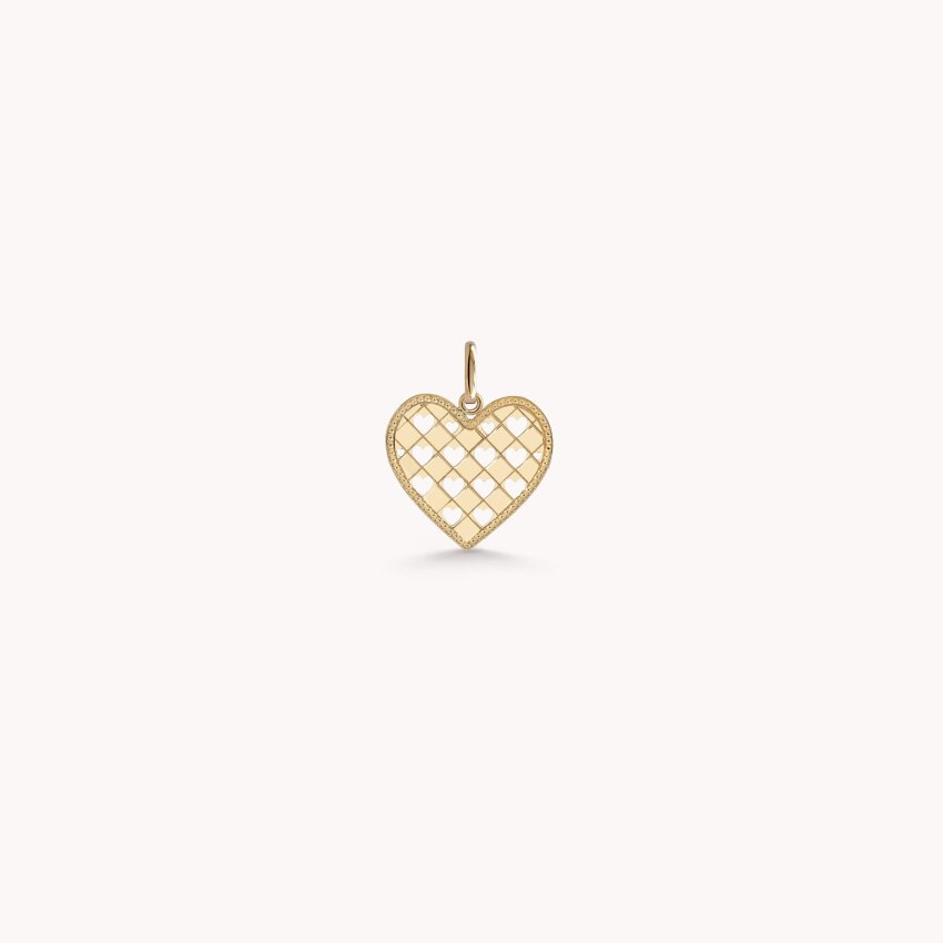 Zlatni privjesak In Love