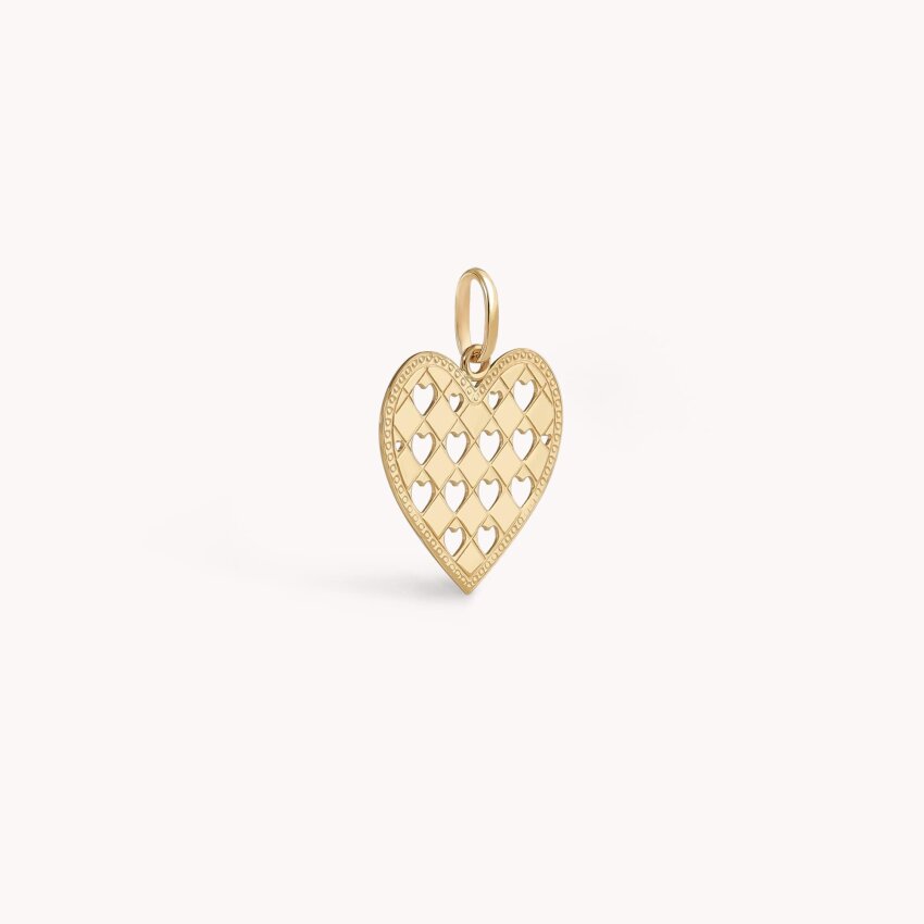 Zlatni privjesak In Love