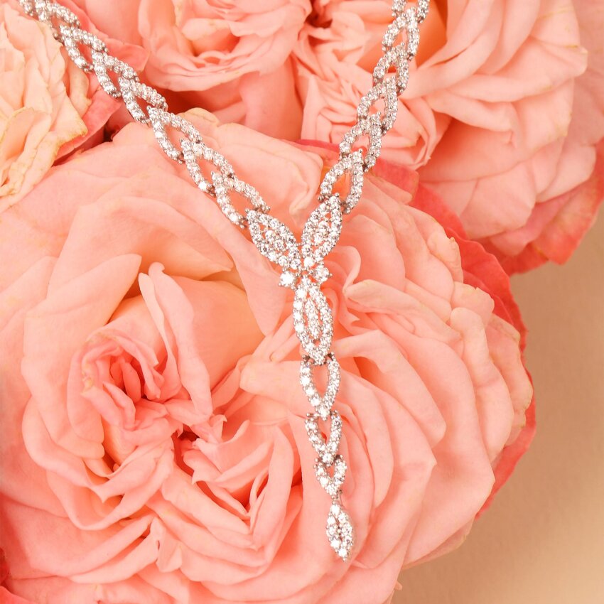 Zlatna ogrlica Royal Leaf