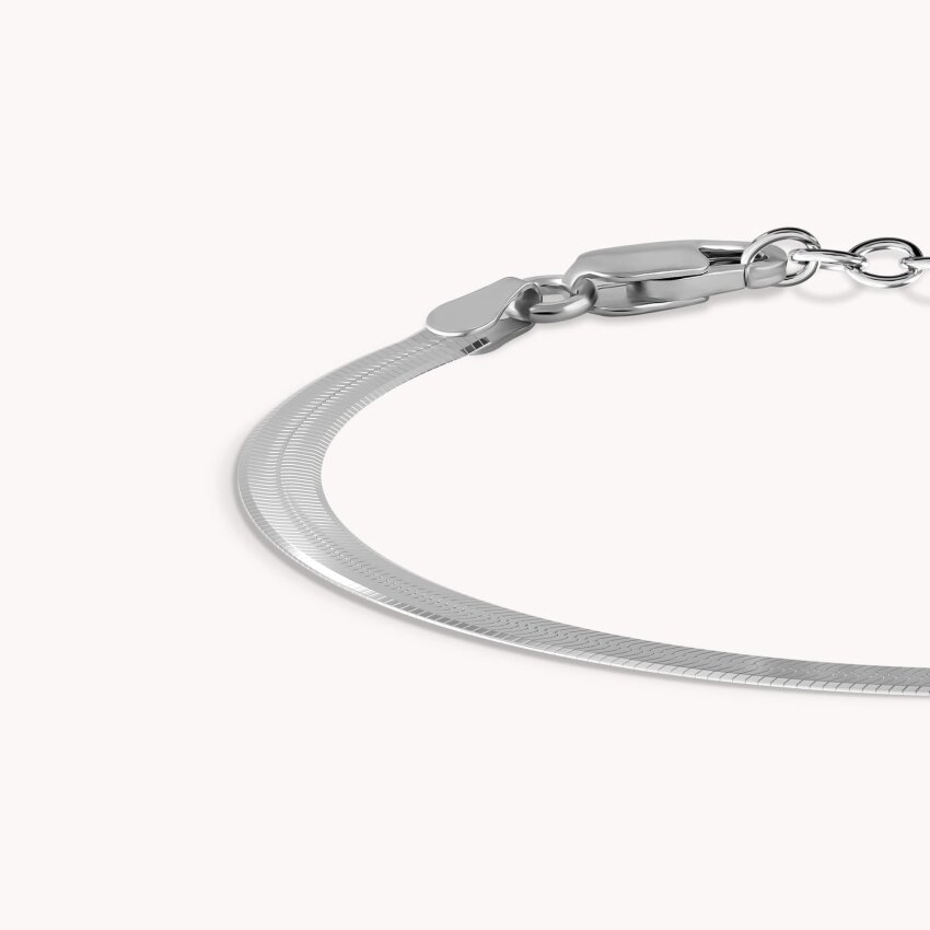 Srebrna narukvica Trendi izbor