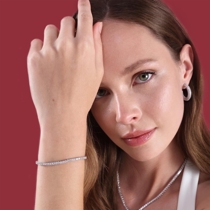 Srebrna narukvica Elegancija