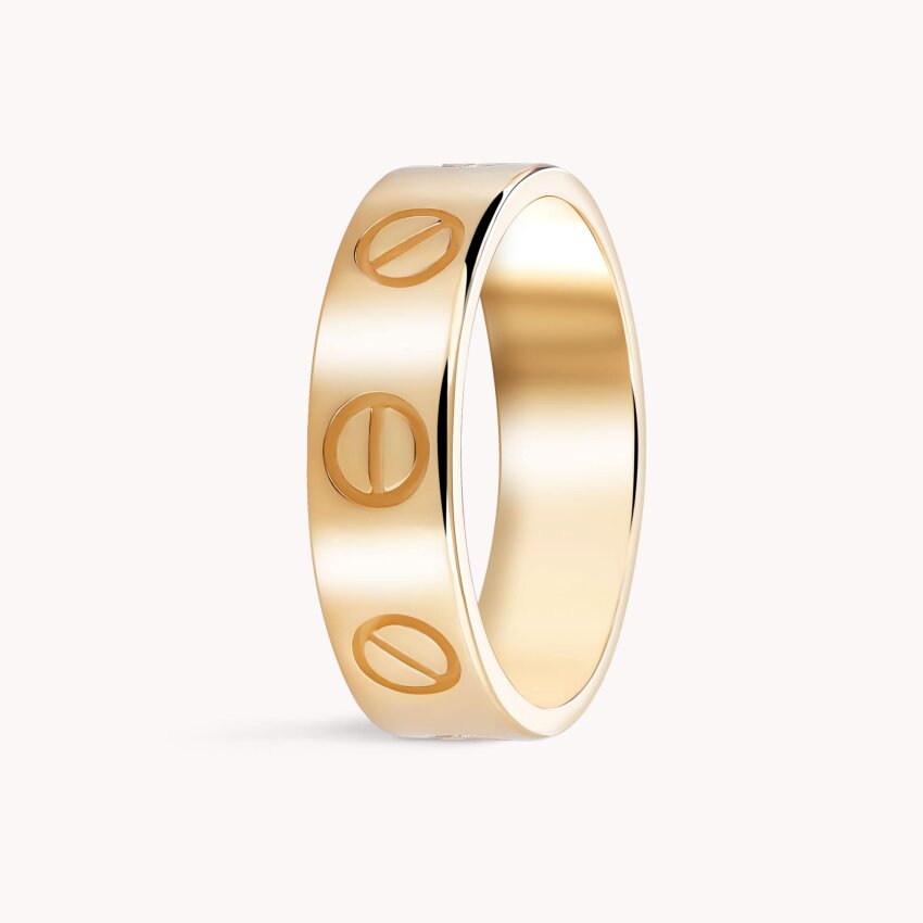 Zlatni prsten elegancija