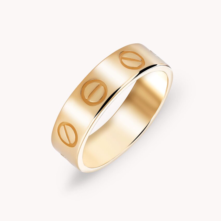 Zlatni prsten elegancija