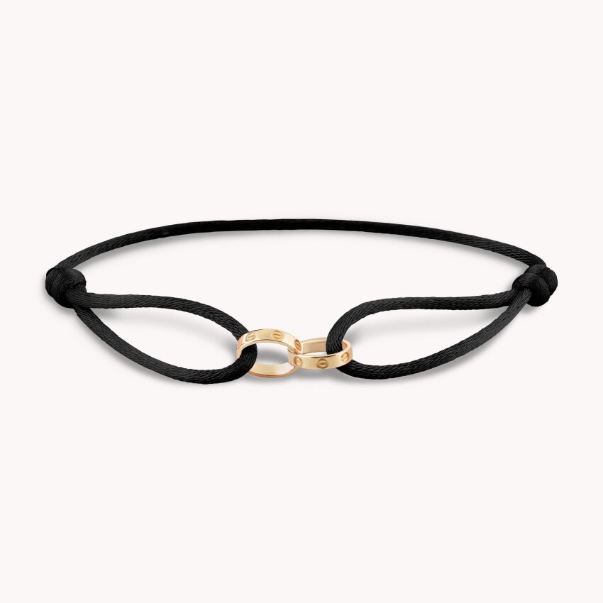 Zlatna narukvica elegantni detalj