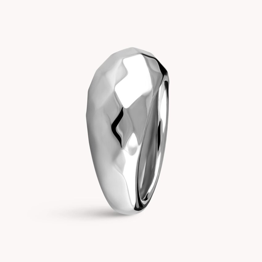 Srebrni prsten prekrasan uzorak