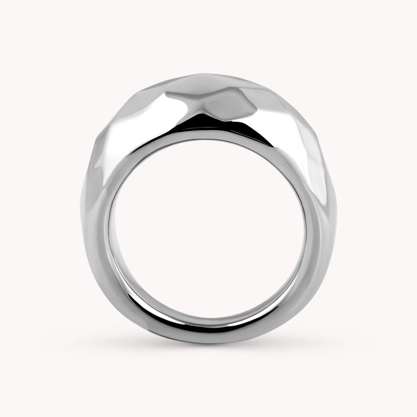 Srebrni prsten prekrasan uzorak