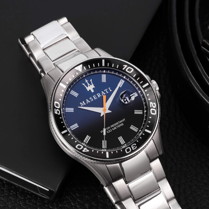 Sat MASERATI R8853140001